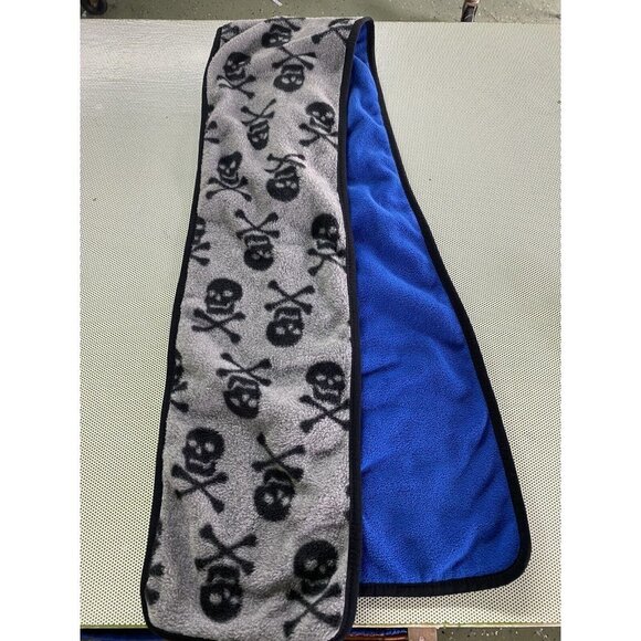 3/$15 SALE - Gap Kids Fleece Reversible Scarf Blue Skulls One Size Fits All 53"L - Picture 1 of 5